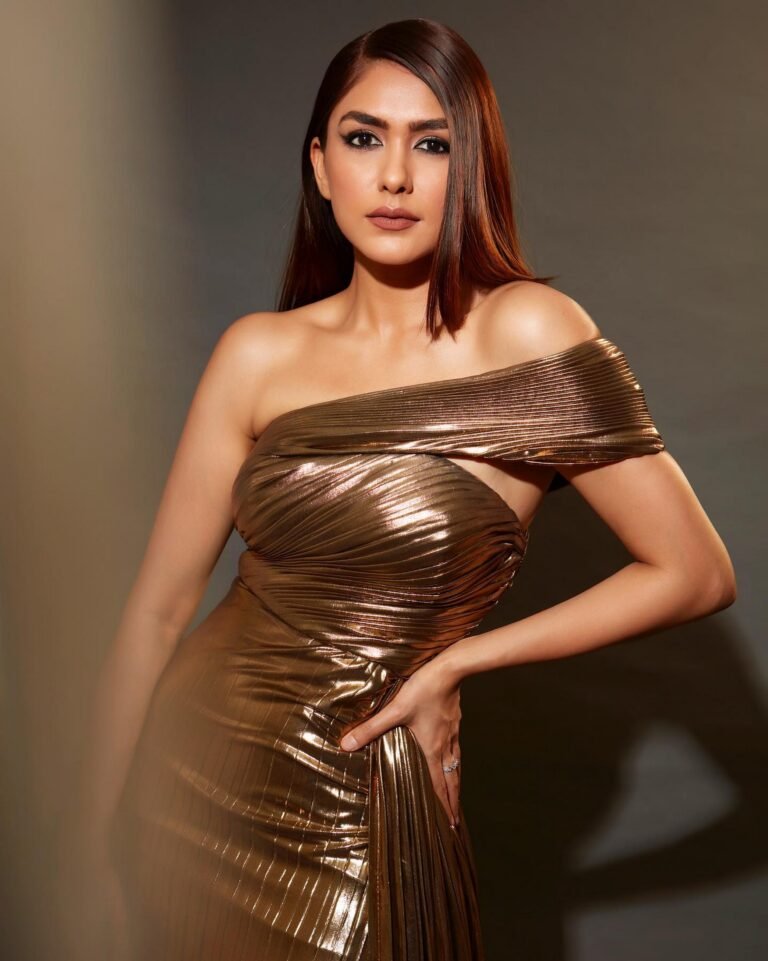 Mrunal Thakur